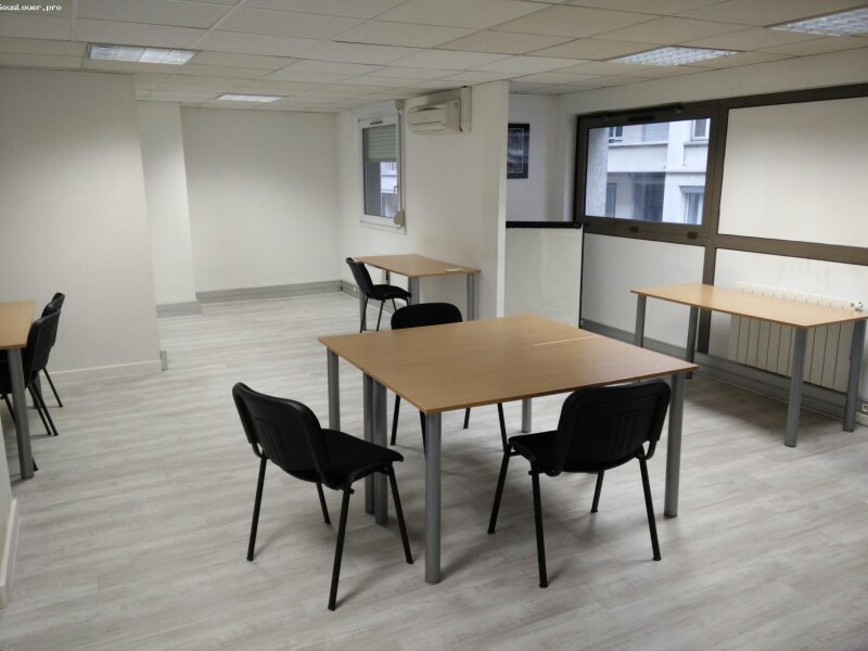 55m2 divisibles dans locaux de 480m2 - Lyon Tête d'Or